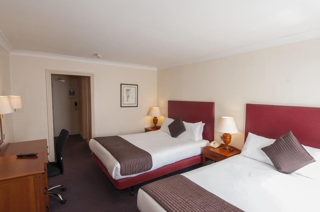 The Bell Hotel Epping Exterior foto